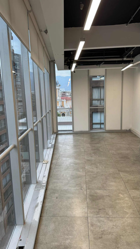 Arriendo Oficina 2B Pedro de Valdivia - Providencia