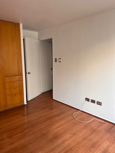 Arriendo Departamento 2D en suite 2B 1E 1B In&eacute;s de Su&aacute;rez - Providencia