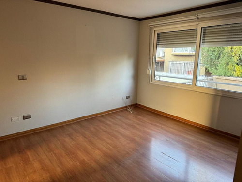 Venta Casa NOSP 5D en suite Walk-in cl&oacute;set 5B 3E 1B Carlos Ossand&oacute;n - La Reina