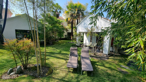 Venta Casa NO 5D en suite Walk-in cl&oacute;set 5B 10E 2B Los Dominicos - Las Condes