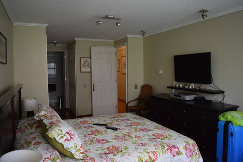 Arriendo Departamento SP 4D en suite Walk-in cl&oacute;set 4B 2E 1B Rotonda Atenas - Las Condes