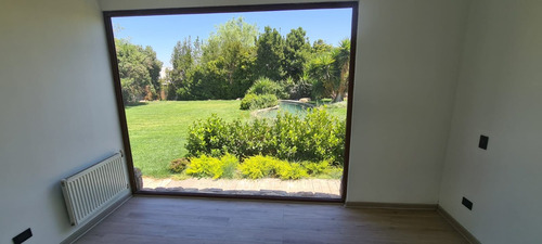 Venta Casa N 6D en suite Walk-in cl&oacute;set 4B 4E 1B Chicureo - Colina