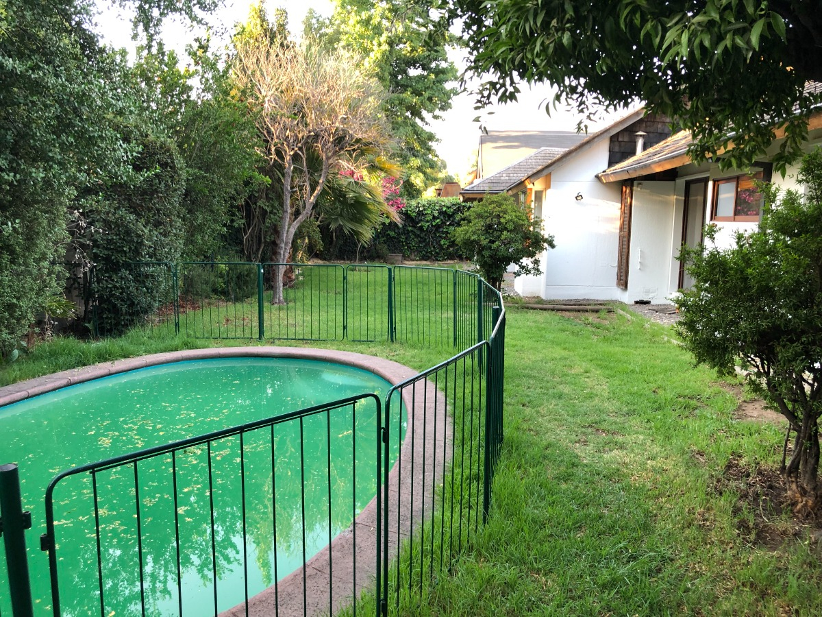 Venta Casa NOSP 5D en suite Walk-in cl&oacute;set 4B 3E Carlos Ossand&oacute;n - La Reina