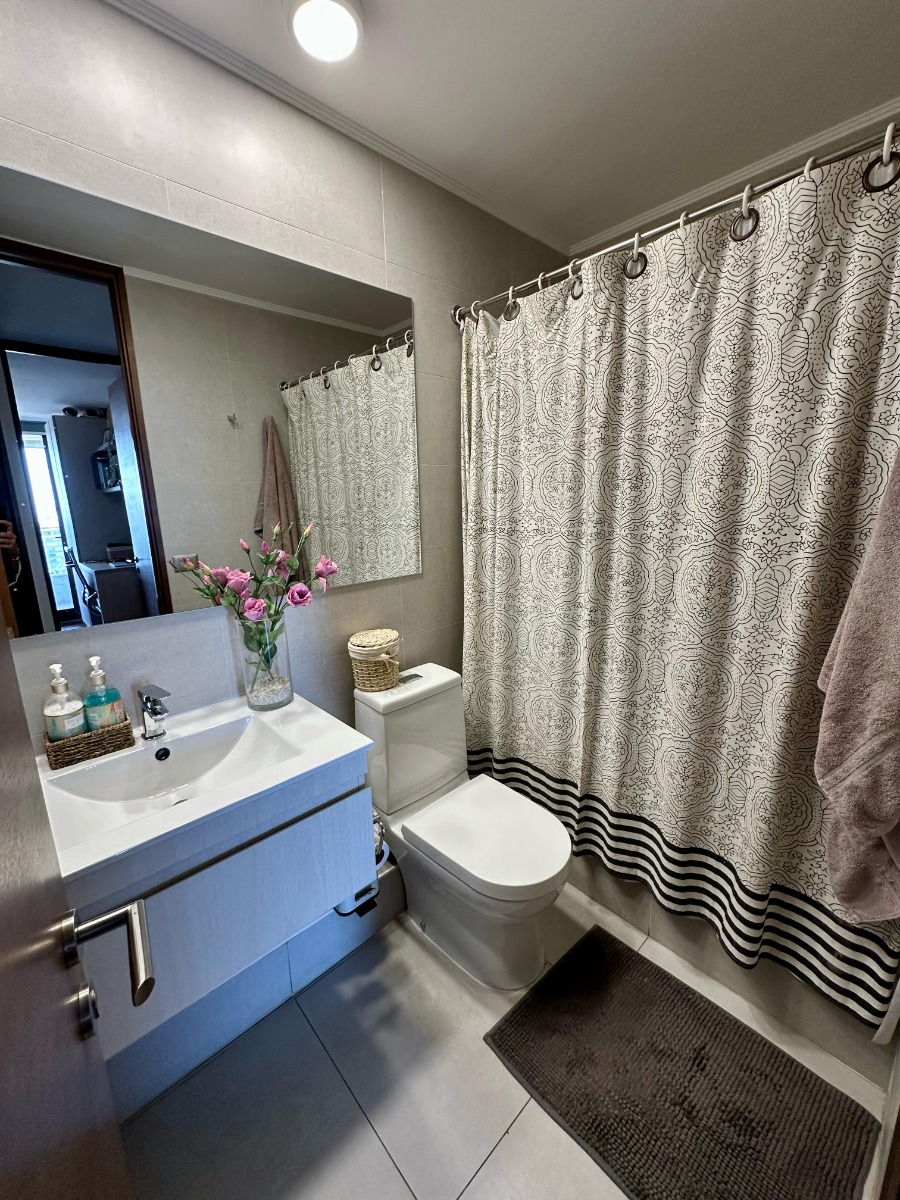 Venta Departamento P 2D en suite Walk-in cl&oacute;set 2B 2E 1Bd Puente Nuevo - Lo Barnechea