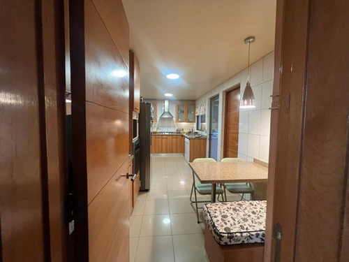 Venta Casa NOSP 5D en suite Walk-in cl&oacute;set 5B 4E 2B La Reina Alta - La Reina