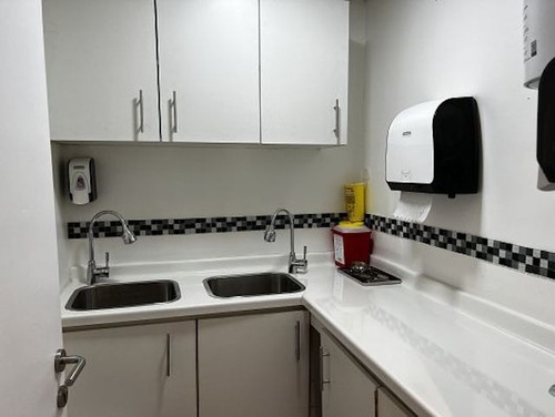 Arriendo Oficina 2B Metro Tobalaba - Mall Costanera - Providencia