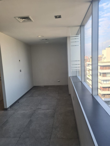 Venta Oficina 2B 1E 1B Los Leones - Providencia