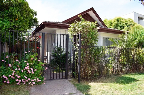 Venta Casa NO 3D 1B 2E 1B Estadio Croata - Vitacura