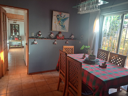 Venta Casa NO 3D 2B 3E 1B Rotonda Atenas - Las Condes