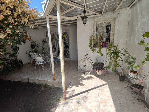 Venta Casa N 5D 2B 3E 1B Vaticano - Las Condes