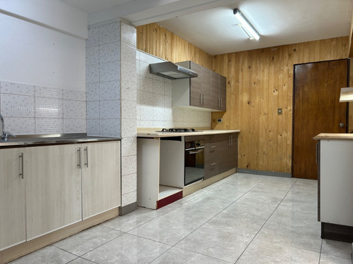 Arriendo Casa 3D 2B 3E Sebasti&aacute;n Elcano - Las Condes