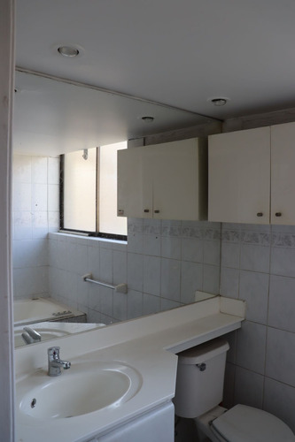 Venta Departamento SO 2D 2B 1E Barrio El Golf - Las Condes