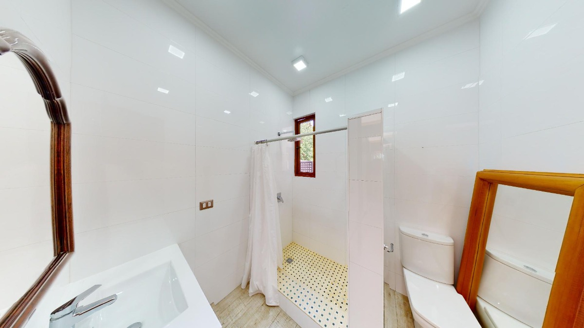 Arriendo Casa NO 3D en suite Walk-in cl&oacute;set 4B 3E 1Bd La Dehesa - Lo Barnechea