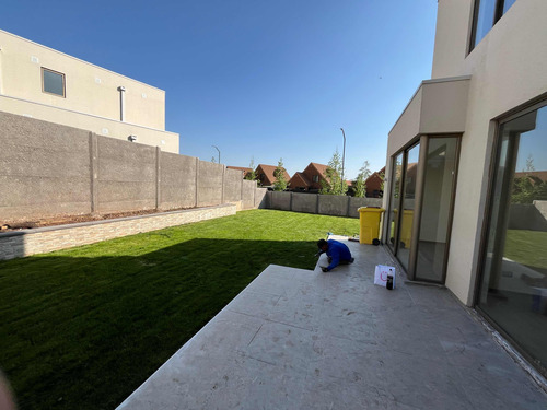 Arriendo Casa 3D 4B 2E 1B La Dehesa - Lo Barnechea