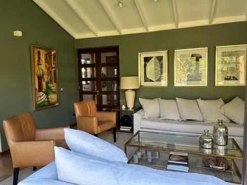 Venta Casa NO 4D en suite 3B 2E 2B San Carlos de Apoquindo - Las Condes