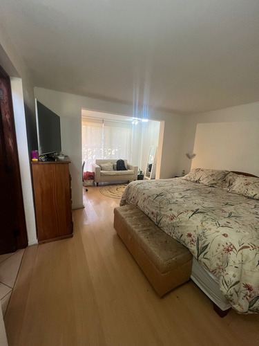 Arriendo Casa 5D en suite 3B 2E 1B Los Dominicos - Las Condes