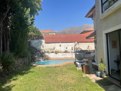 Venta Casa NO 5D en suite Walk-in cl&oacute;set 5B 4E Carlos Ossand&oacute;n - La Reina