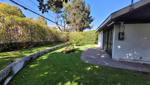 Venta Casa NO 3D 2B 2E 1B Los Dominicos - Las Condes