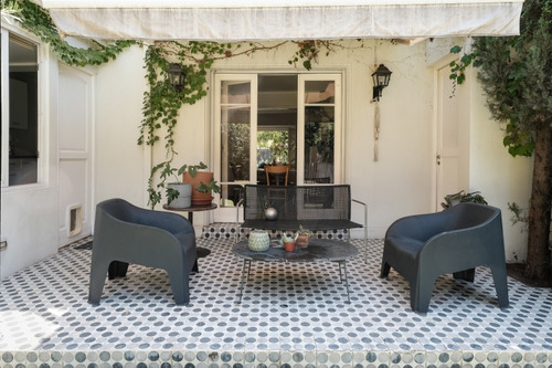 Venta Casa NOSP 5D en suite 4B 1E 1B Barrio El Golf - Las Condes