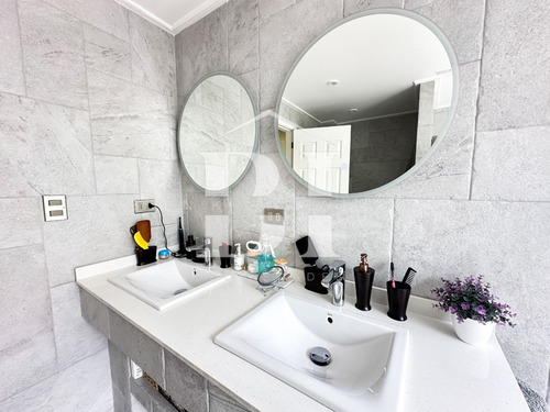 Venta Casa NO 6D en suite Walk-in cl&oacute;set 5B 4E 1B Los Trapenses - Lo Barnechea