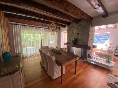 Venta Casa 6D Walk-in cl&oacute;set 5B 10E 1B Chicureo - Colina