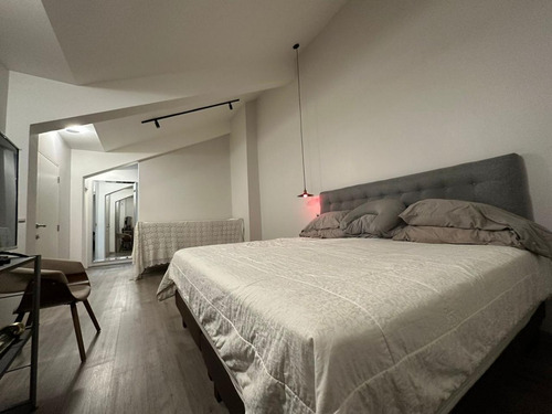 Arriendo Casa 6D en suite Walk-in cl&oacute;set 4B 4E 1B Metro Manquehue - Apumanque - Las Condes