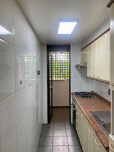 Arriendo Departamento SP 2D en suite 2B 1E 1B Metro Hernando de Magallanes - Las Condes