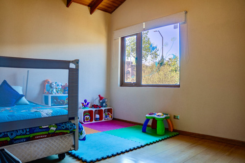 Venta Casa SO 6D en suite Walk-in cl&oacute;set 5B 4E 1B Los Dominicos - Las Condes