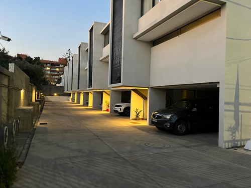 Venta Casa NO 4D en suite Walk-in cl&oacute;set 4B 2E Sebasti&aacute;n Elcano - Las Condes