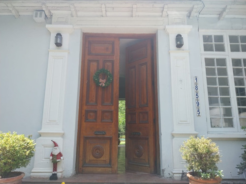 Venta Casa NO 4D en suite 3B 1E El Array&aacute;n - Lo Barnechea