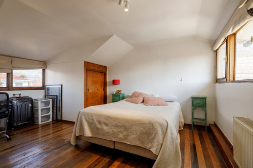 Arriendo Casa NO 4D en suite Walk-in cl&oacute;set 3B 3E 1B Metro Bilbao - Providencia