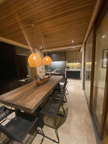 Venta Casa 5D 4B 4E La Dehesa - Lo Barnechea