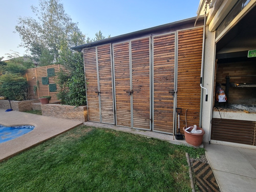 Venta Casa NO 3D en suite Walk-in cl&oacute;set 3B 4E 2B Chicureo - Colina