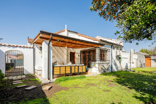 Arriendo Casa NO 4D en suite Walk-in cl&oacute;set 3B 3E 1B Metro Bilbao - Providencia