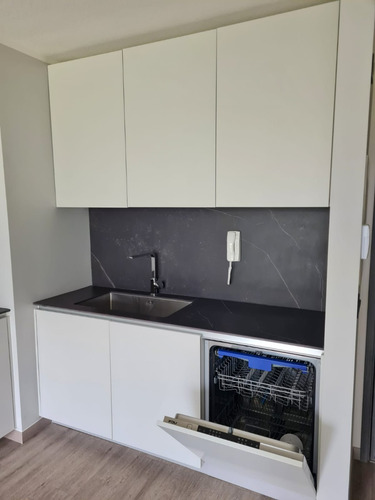 Arriendo Departamento 2D en suite 2B 1E 1B Alto Las Condes - Las Condes