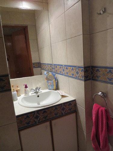 Arriendo Casa NP 4D en suite Walk-in cl&oacute;set 4B 2E 1B Carlos Ossand&oacute;n - La Reina