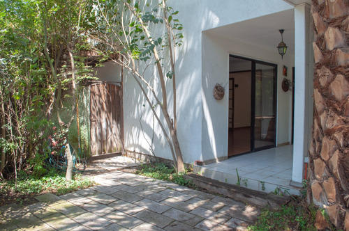 Venta Casa NOSP 5D en suite Walk-in cl&oacute;set 5B 3E 1B La Dehesa - Lo Barnechea