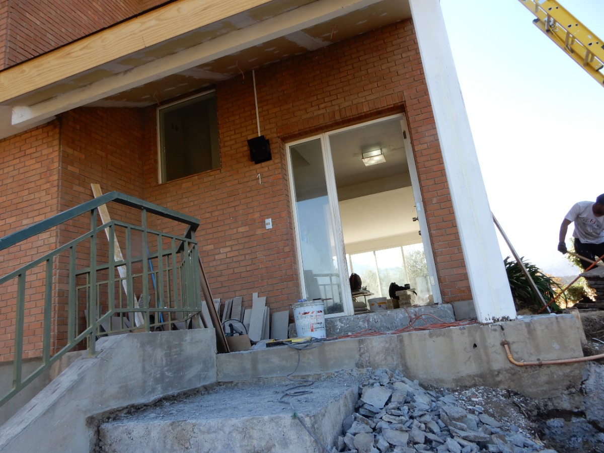 Arriendo Casa NO 4D en suite Walk-in cl&oacute;set 3B 2E El Huinganal - Lo Barnechea