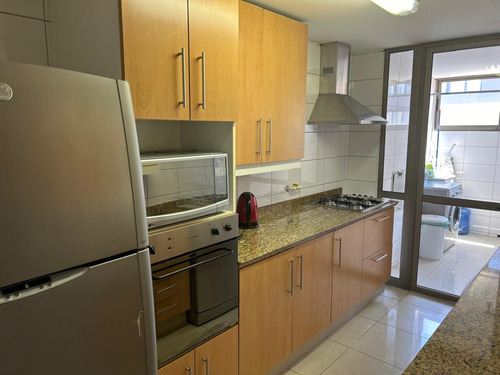 Arriendo Departamento NO 4D en suite Walk-in cl&oacute;set 3B 2E 1B Metro Escuela Militar - Las Condes