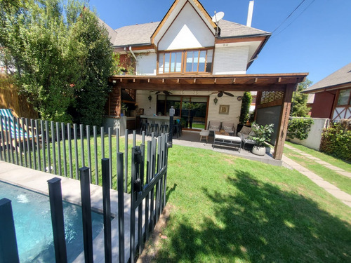 Venta Casa NP 4D en suite 3B 2E 1B San Carlos de Apoquindo - Las Condes