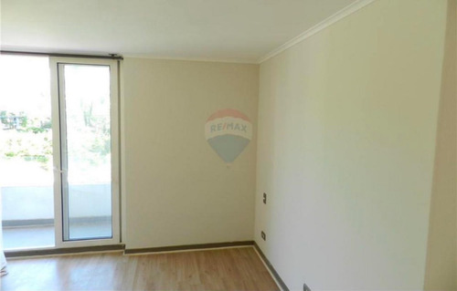 Arriendo Departamento 2D en suite Walk-in cl&oacute;set 2B 1E Estadio Nacional - &Ntilde;u&ntilde;oa