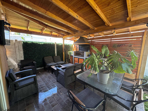 Venta Casa 4D 3B 2E Centro de Colina - Colina