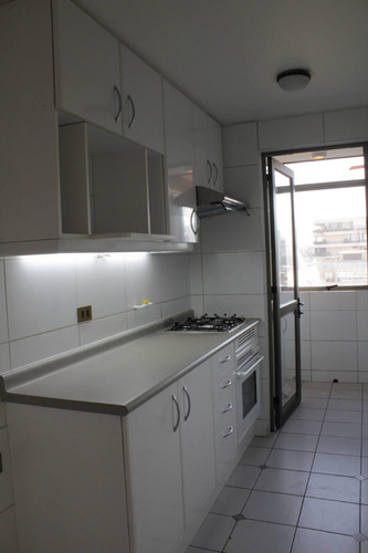 Arriendo Departamento P 2D en suite Walk-in cl&oacute;set 2B 2E 1B Las Lilas - Providencia