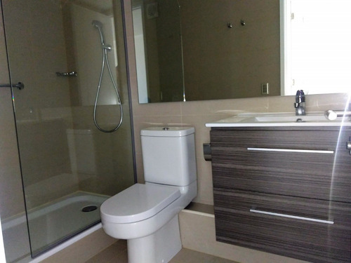 Arriendo Departamento N 2D en suite Walk-in cl&oacute;set 2B 1E 1B Los Dominicos - Las Condes