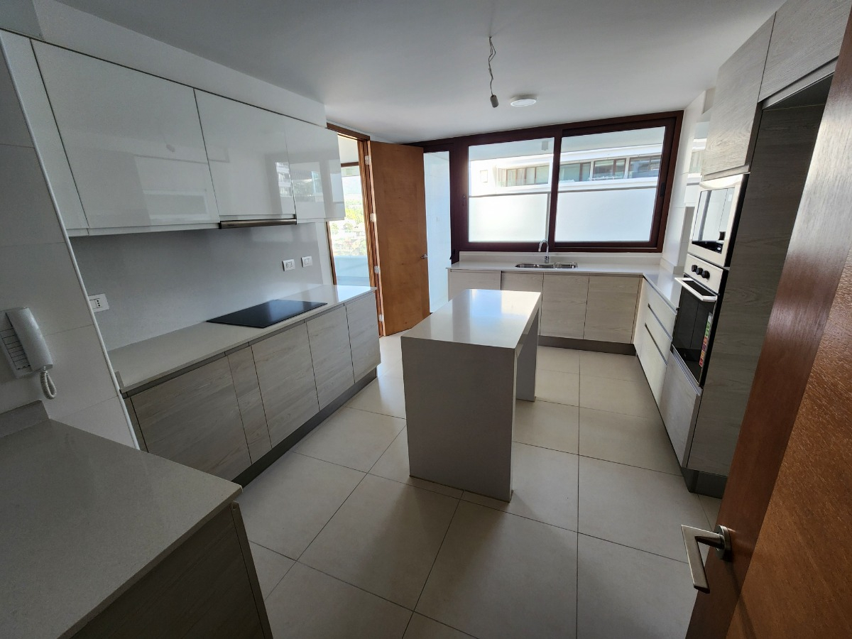Venta Departamento SO 4D 3B 2E 1Bd Tabancura - Vitacura