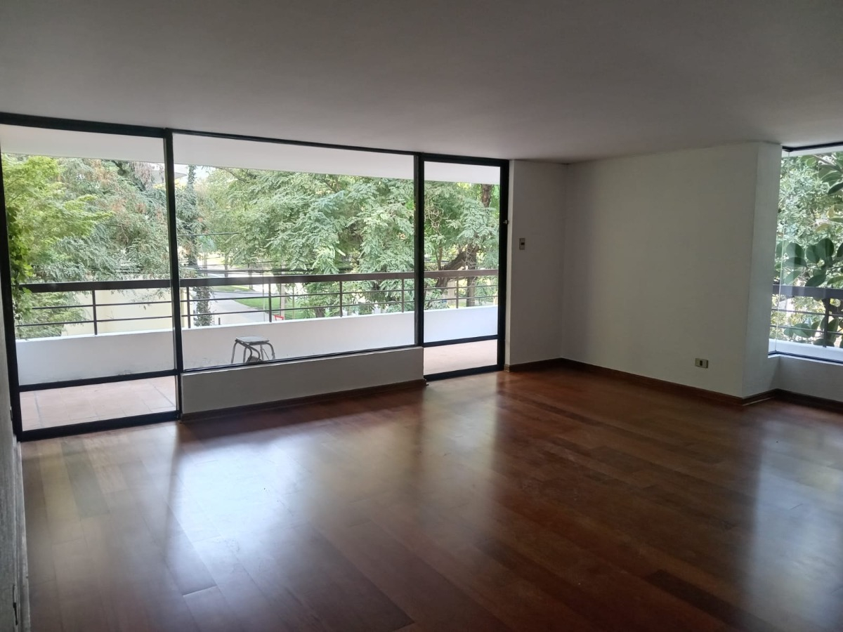 Arriendo Departamento SO 4D en suite 2B 2E 1Bd Barrio El Golf - Las Condes