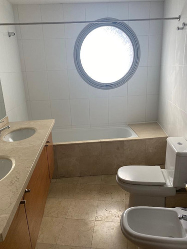 Arriendo Departamento SO 4D 4B 2E 1B Barrio El Golf - Las Condes