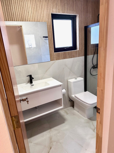 Venta Casa O 3D 2B 2E 1B Metro Hernando de Magallanes - Las Condes