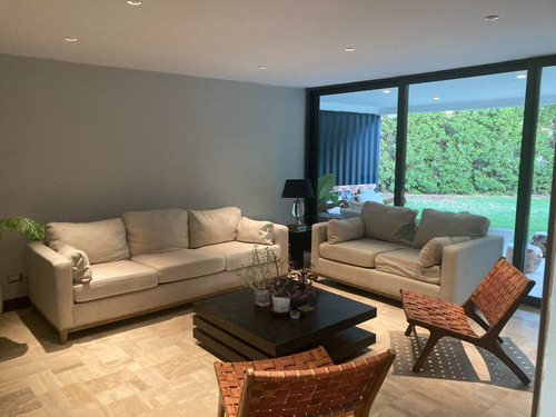 Venta Casa SO 5D en suite Walk-in cl&oacute;set 5B 3E 1B Chicureo - Colina