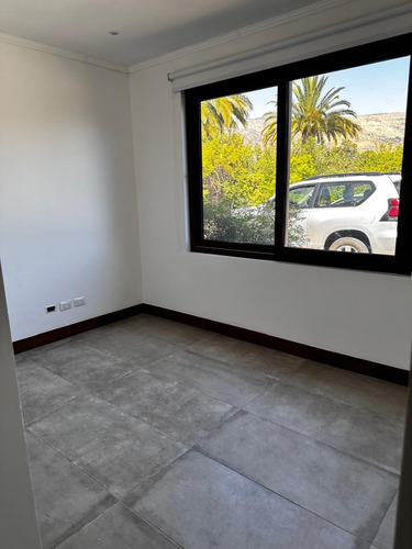 Arriendo Casa 4D 4B 4E 1B Chicureo - Colina